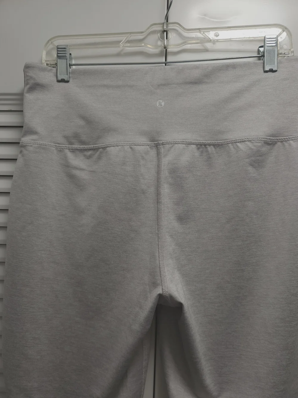 Xersion Train High Rise 7/8 Ankle Leggings Women's Large Light Gray Athletic